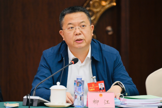 長虹控股集團(tuán)黨委副書記、副董事長、總經(jīng)理柳江